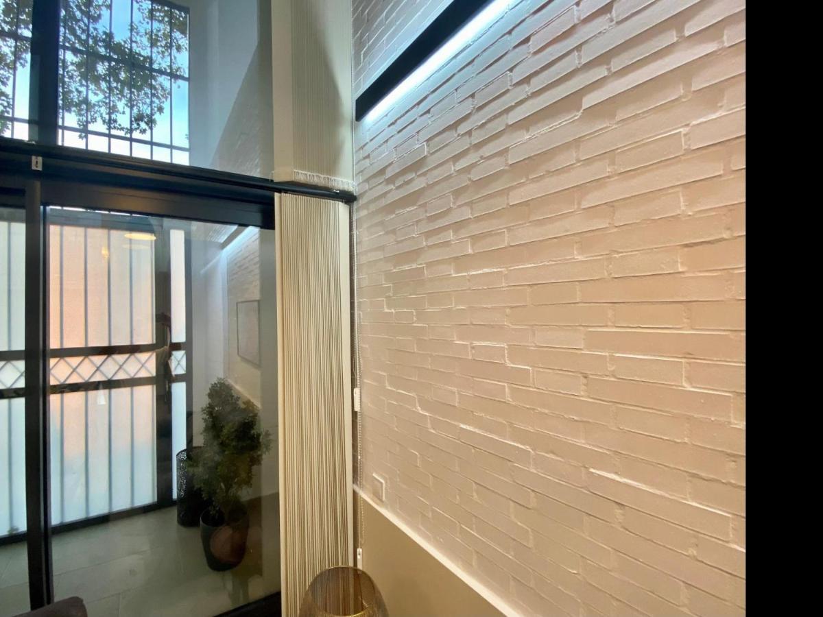 Apartment Tr3 Aparcamiento Incluido Familias Loft Almirante Sevilla